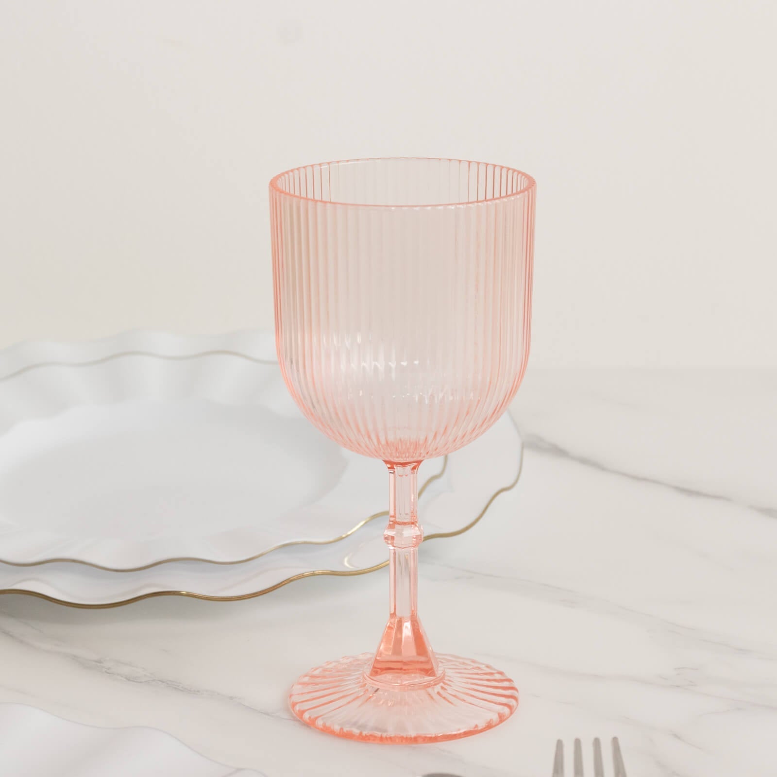 12-Pack Transparent Blush Plastic Wine Glasses 9oz, Vintage Ribbed Pattern - Image 2